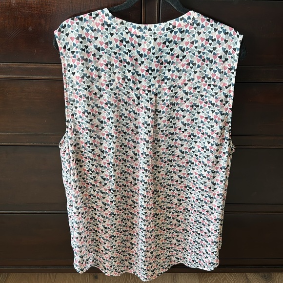 Torrid Heart sleeveless blouse Womens 3 pleated ruffles button down Top sheer - Picture 5 of 11